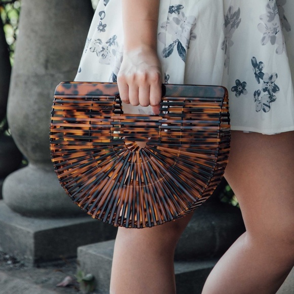 CLOSET REHAB Handbags - Tortoise Acrylic Arc Handbag